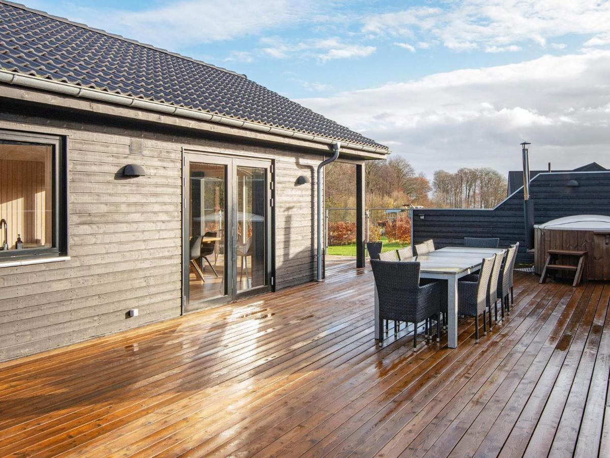 10 Person Holiday Home In Haderslev Buitenkant foto